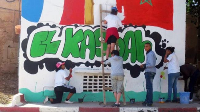 Taroudant: Des jeunes bénévoles marocains et français se mobilisent dans le cadre de l’initiative “murs propres”