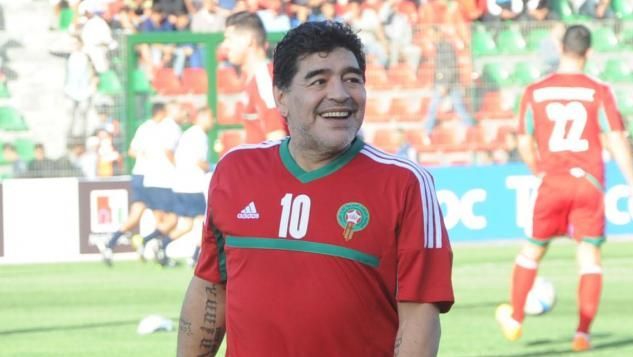 Diego Armando Maradona déclara à Laayoune : ‘J'aime le Maroc. Vive le Roi, Vive le Maroc, Vive le Sahara’
