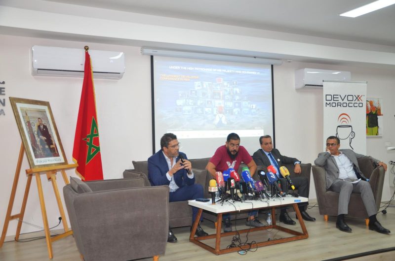 Le président du conseil de la région Souss-Massa, Karim Achengli s'exprime lors d'une conférence de presse sur la 9è édition de la conférence ‘Devoxx Morocco’